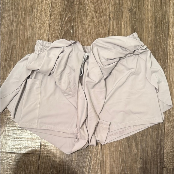 White Skort - Picture 3 of 4